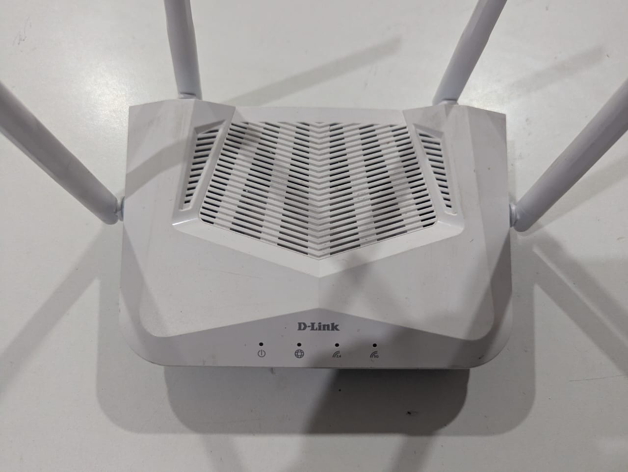 D-Link R15 AX1500 Eagle PRO AI Dual-Band Smart Router Wi-Fi 6 ( Branded Used)